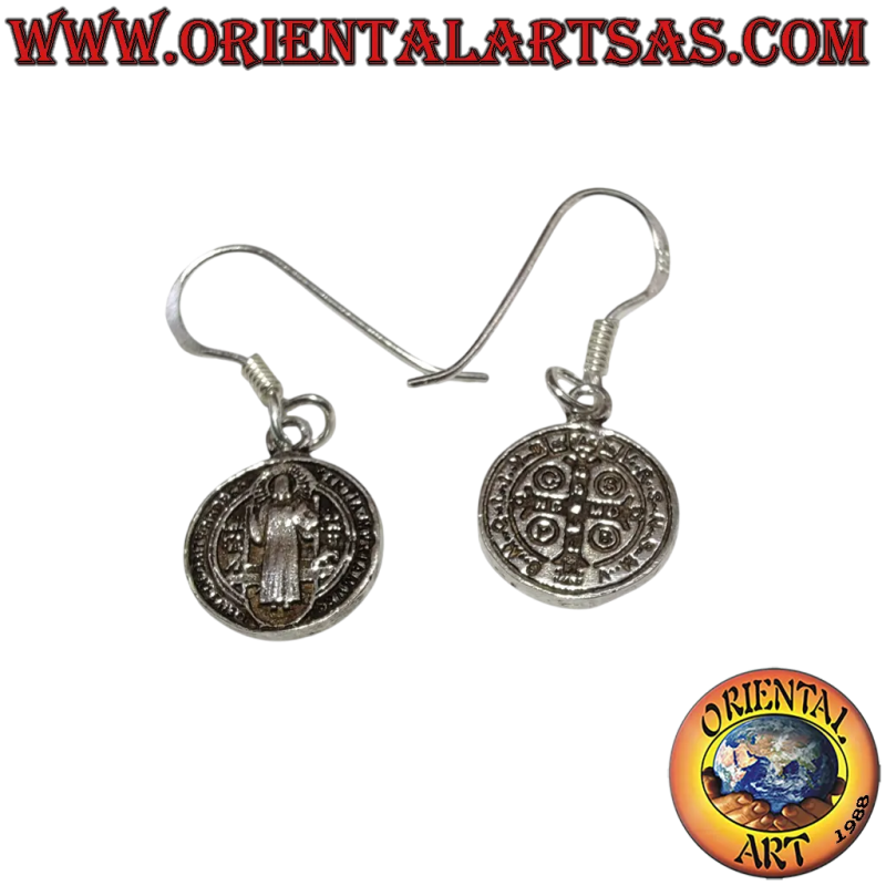 Orecchini pendenti bifacciali in argento 925 brunito con medaglia sacra di San Benedetto e croce esorcismo