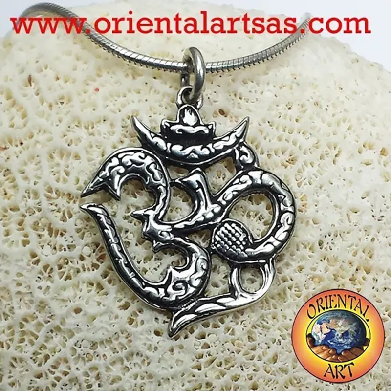 Pendentif en argent 925 représentant le symbole Om sanscrit gravé en relief et ajouré