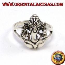 Bague en argent avec Ganesha ou Ganesh