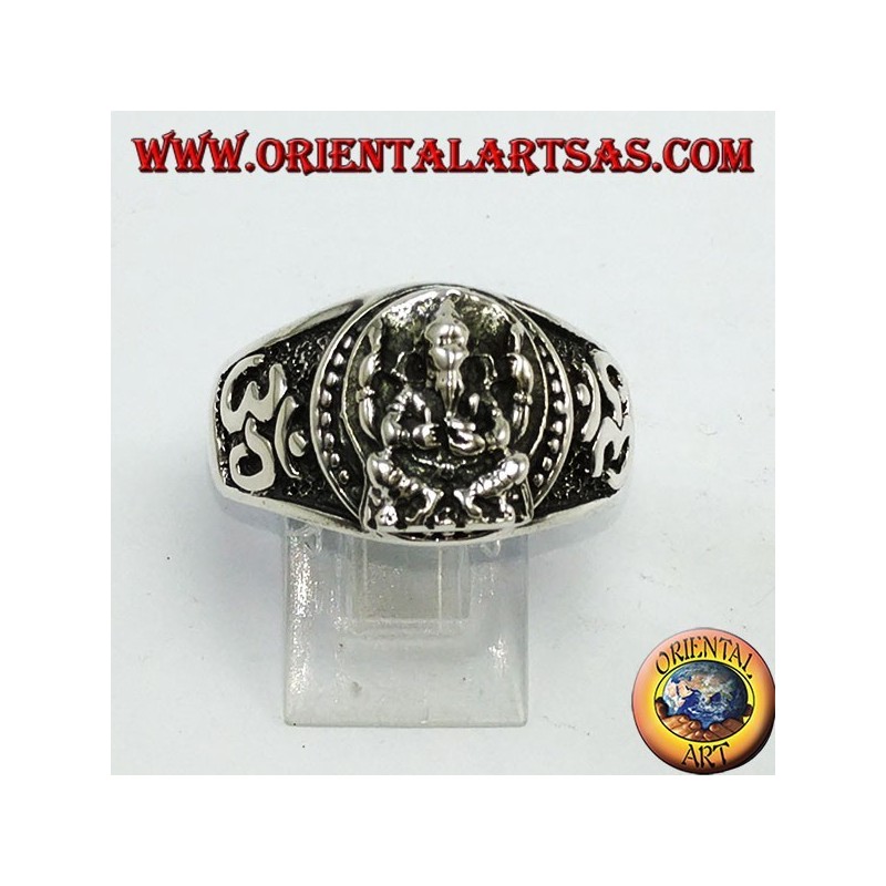 Bague en argent avec Ganesha et Oṃ (ॐ)