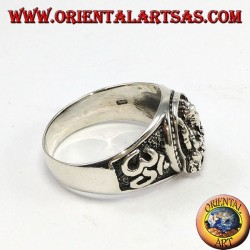 Silver ring with Ganesha and Oṃ (ॐ)