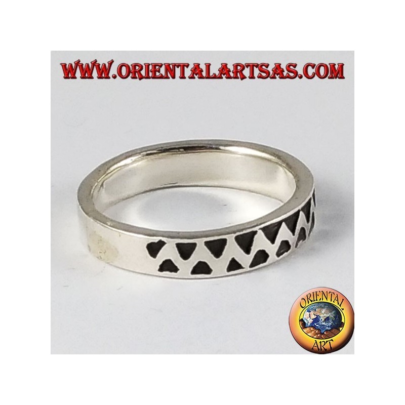 Bague en argent, zig zag sculpté