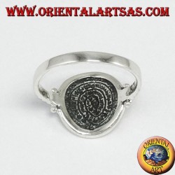 Anillo de plata con el disco de Festo