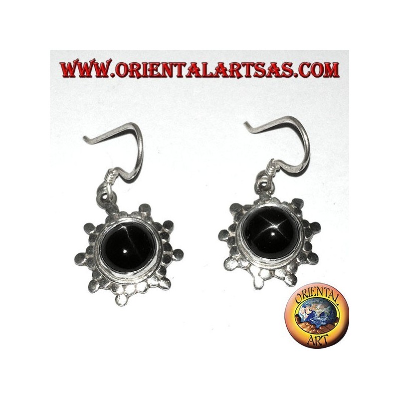 Boucles d'oreilles en argent avec étoile noire ronde