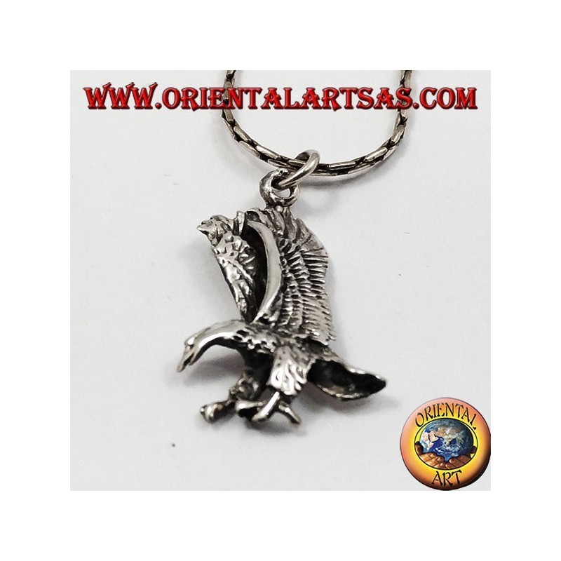 Aquila con ali unite  ciondolo in argento