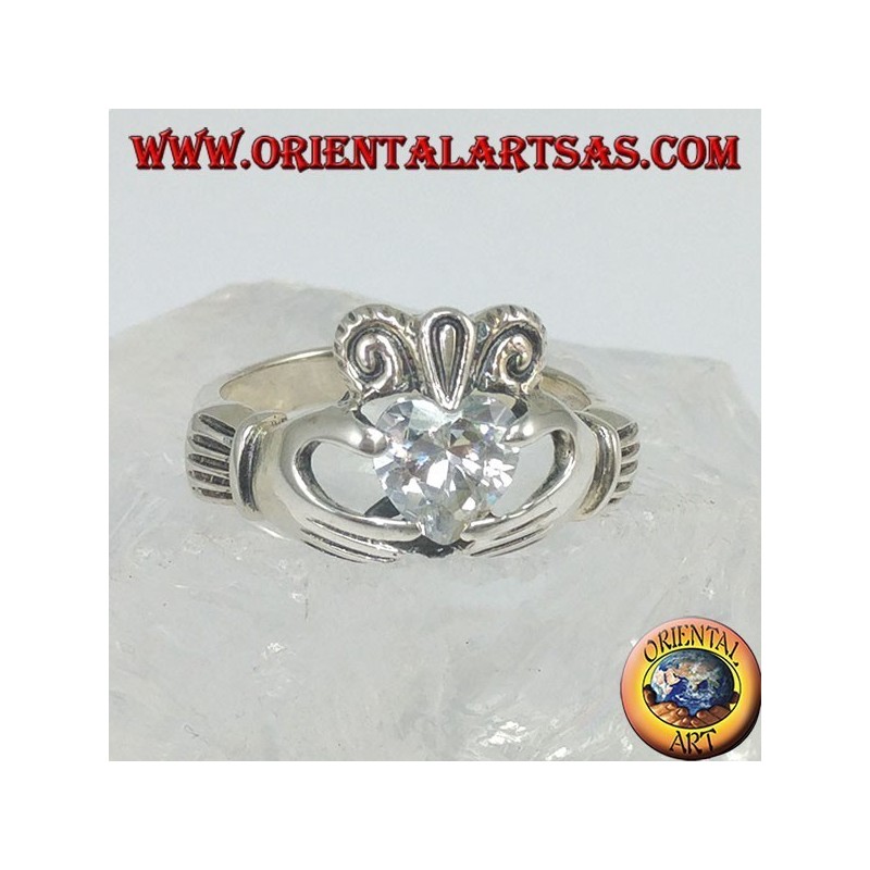 Anello Claddagh con zircone