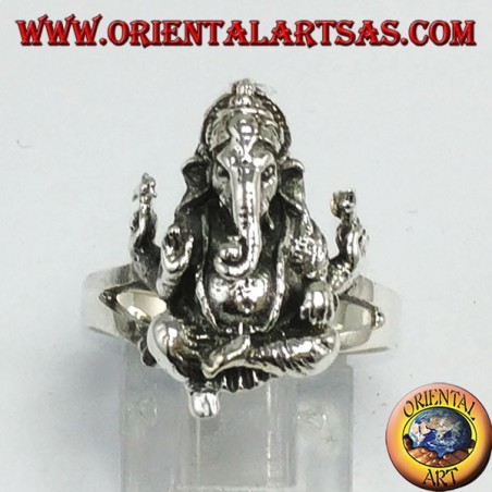 Anello d'argento con Ganesha o Ganesh seduto