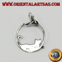 Silver pendant, cat and mouse on the rim