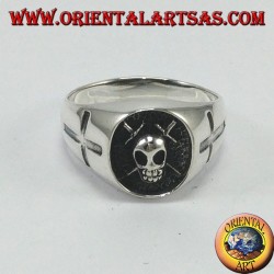 Silver ring seal, skull with crosses