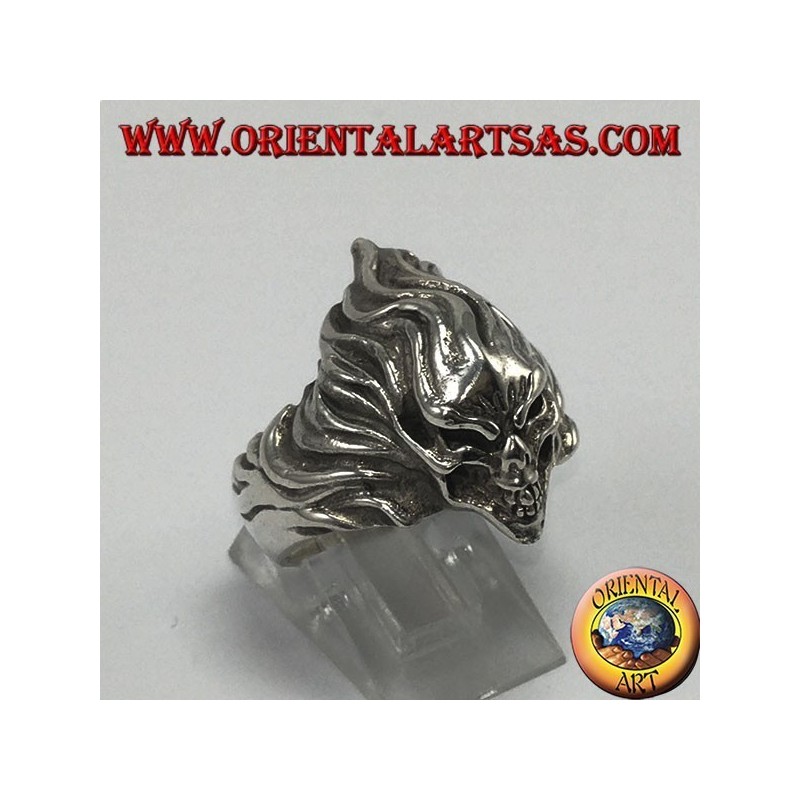 Anillo de plata, cráneo súper rápido