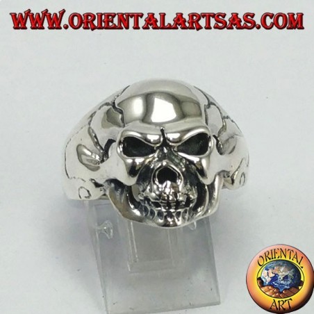 Anello in argento, teschio duro