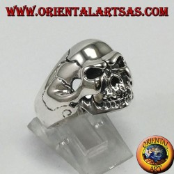 Silver ring, hard skull