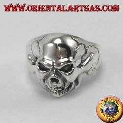 Silver ring, hard skull