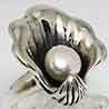 Ringe aus Opal, Perle und Rosenquarz